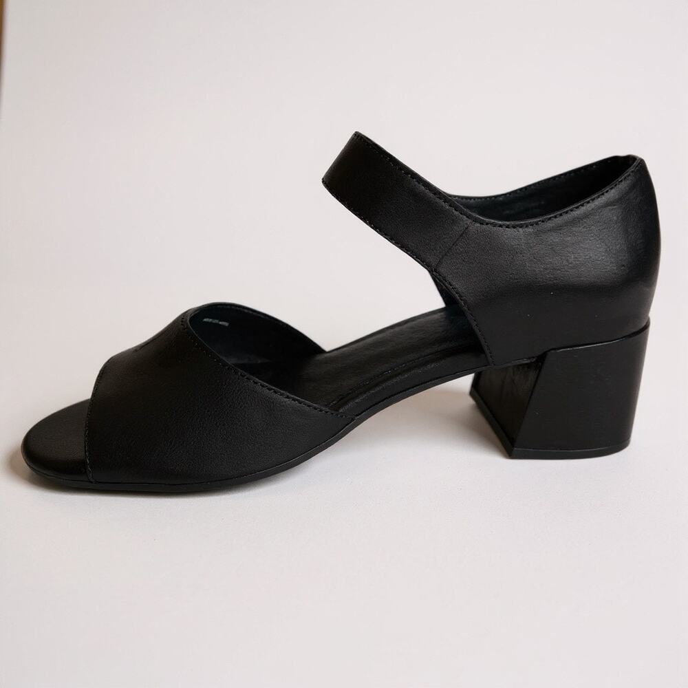 Eileen Fisher Women's Fey Tumbled Nubuck Leather Sandal Shoe Block Heel Size 10